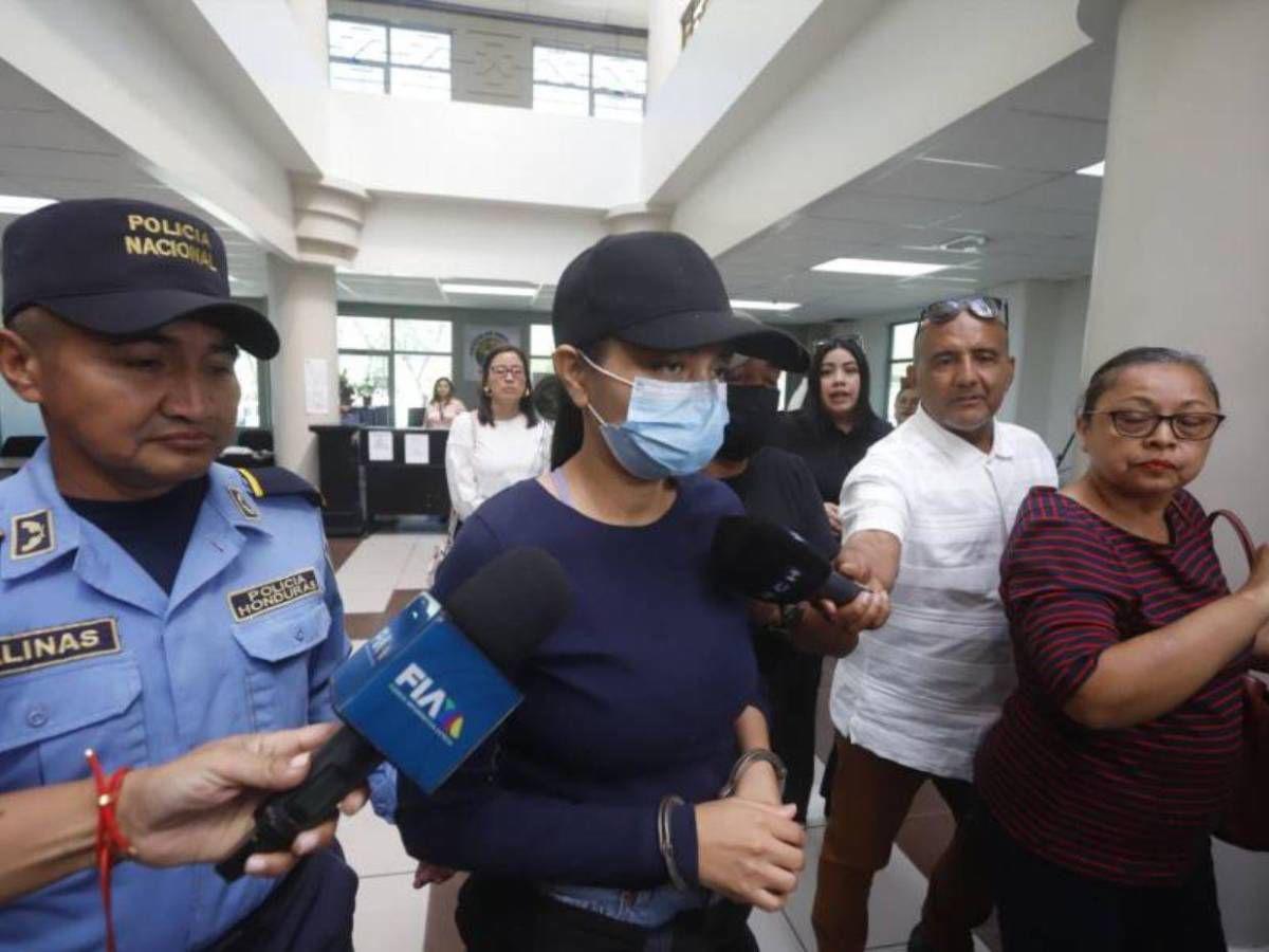 Odontóloga que mató a su hija queda en libertad: ¿volverá a casa o será hospitalizada? Odontóloga que mató a su hija queda en libertad: ¿volverá a casa o será hospitalizada?